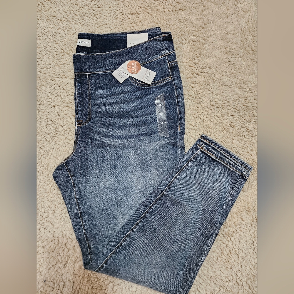 NWT Lane Bryant Jegging with Magic Flex Waistband Medium Wash, 20
